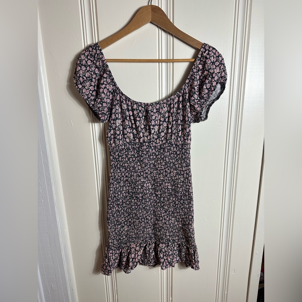 Wild Fable floral mini dress. Size small